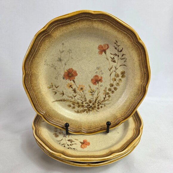 THREE Mikasa Whole Wheat Jardiniere Salad Plates Beige Peach Flowers